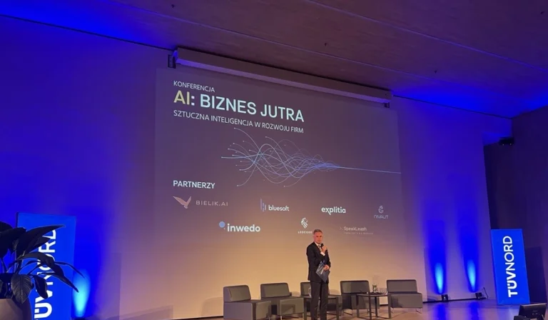 AI Bizes Jutra