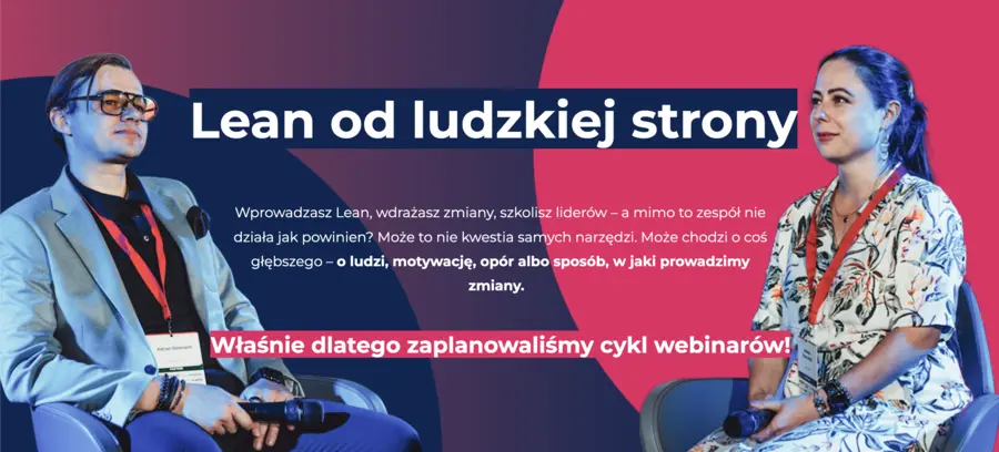 Baner reklamujący wydarzenie Lean od ludzkiej strony (różowo granatowe barwy, po dwóch stronach prelegenci: po lewej mężczyzna, po prawej: kobieta)